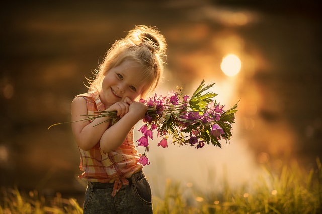 Bouquets Campanula Little girls Cute 567647 1920x1280