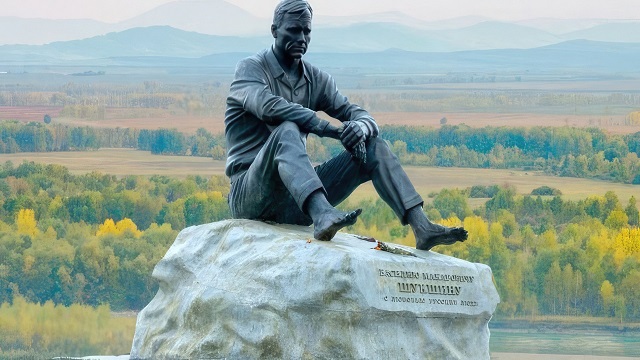 monument to vasily shukshin in srostki 97