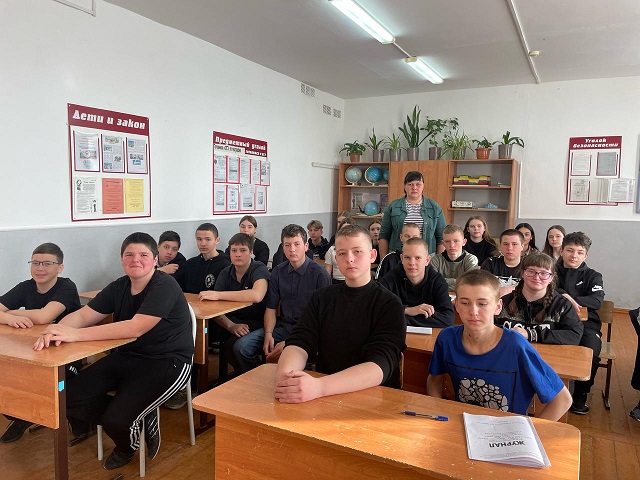«Свет добра из-под обложки»