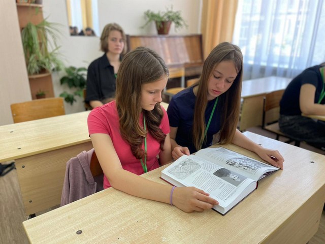 «Строками тех, кто был в бою»